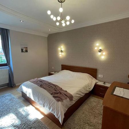 Cozy Apartment In The Old Center Of Prishtina Pristina Esterno foto